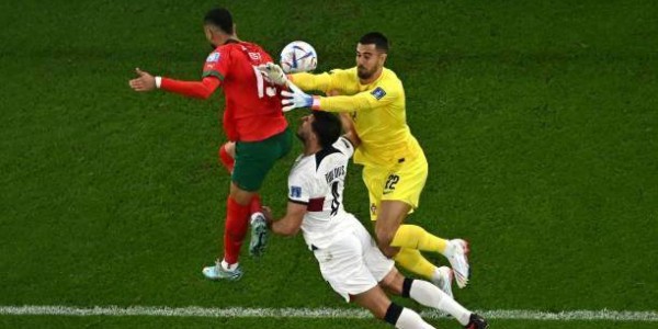 澳门真人百家乐-出击失误丢致命一球，葡萄牙国门关键时刻再掉链子